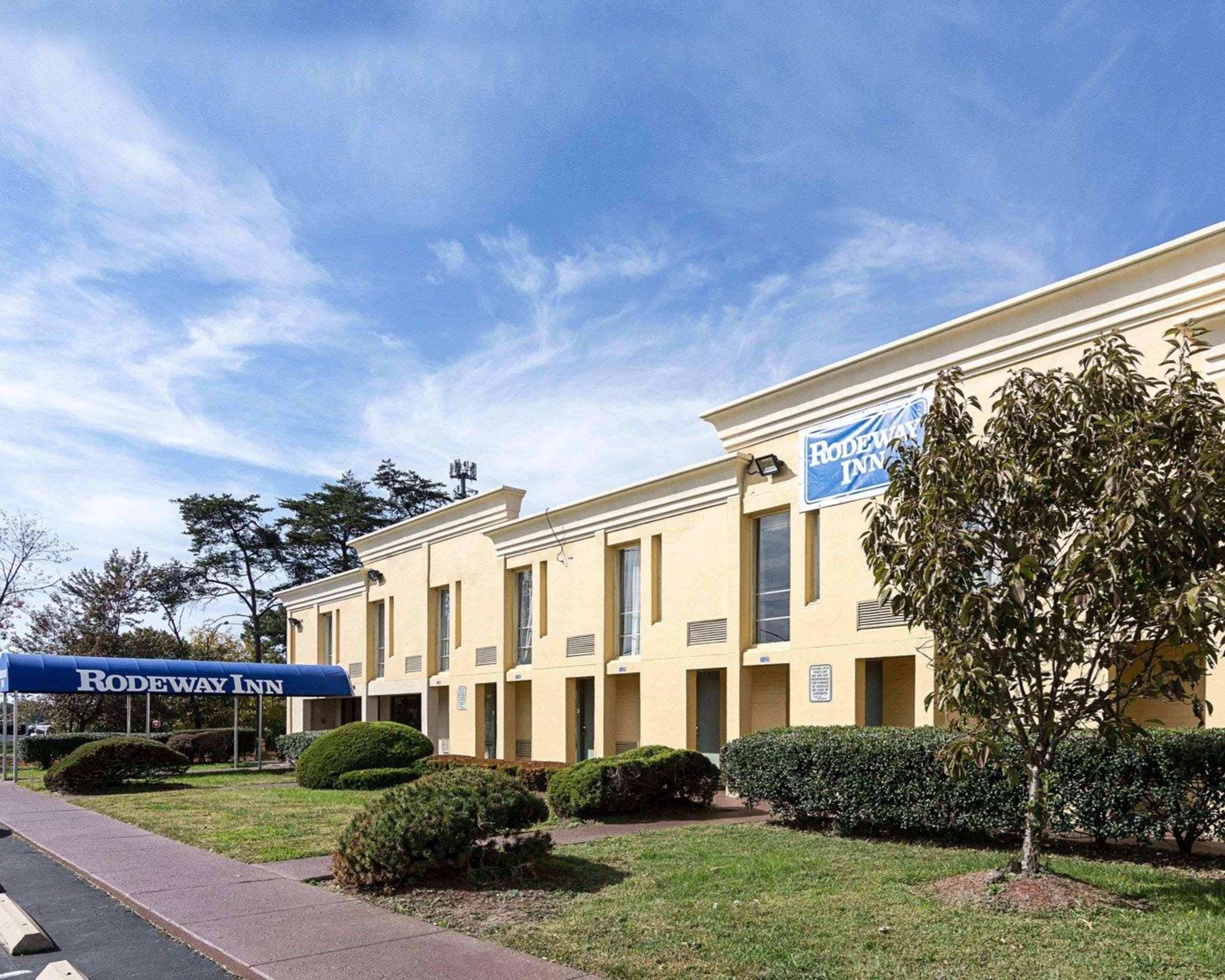 Rodeway Inn Joint Base Andrews Area Camp Springs Exterior photo